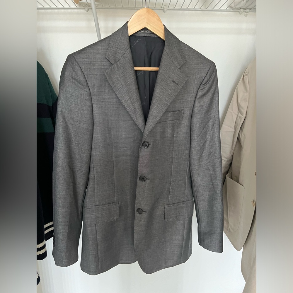 Ferragamo men’s blazer in a great condition size S IT46